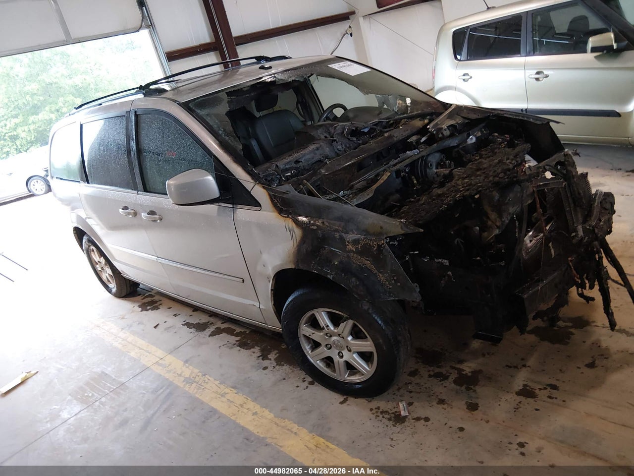 2A4RR5D17AR****** · 2010 CHRYSLER TOWN &amp; COUNTRY TOURING