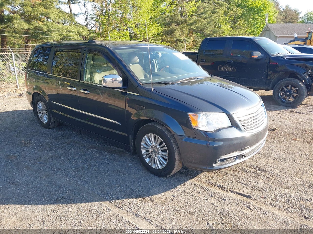2C4RC1GG8ER****** · 2014 CHRYSLER TOWN &amp; COUNTRY LIMITED