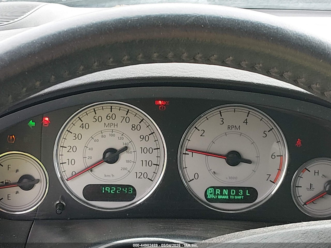 2005 CHRYSLER TOWN &amp; COUNTRY LIMITED · 7/11