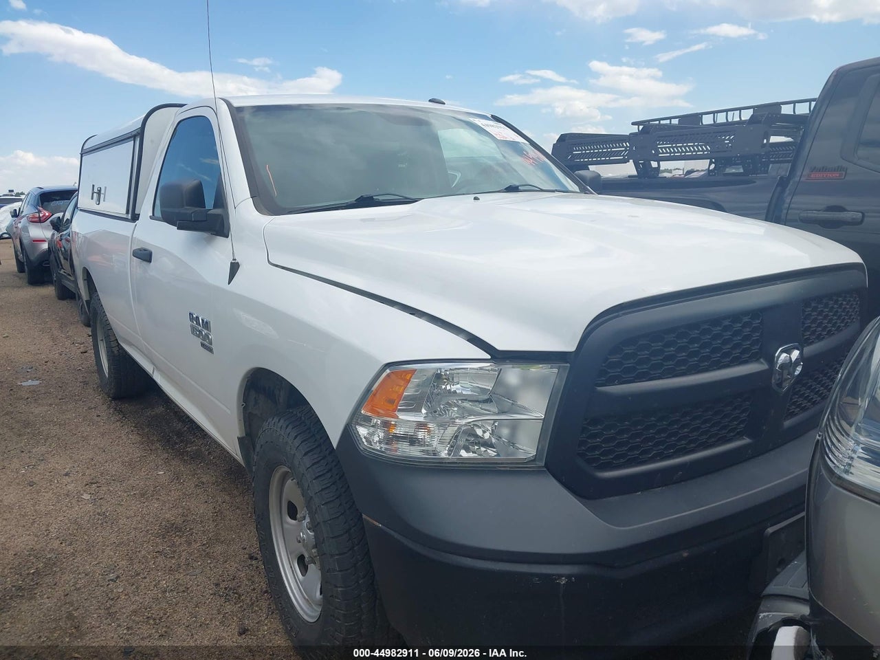 3C6JR7DG8LG****** · 2020 RAM 1500 CLASSIC TRADESMAN  4X4 8' BOX
