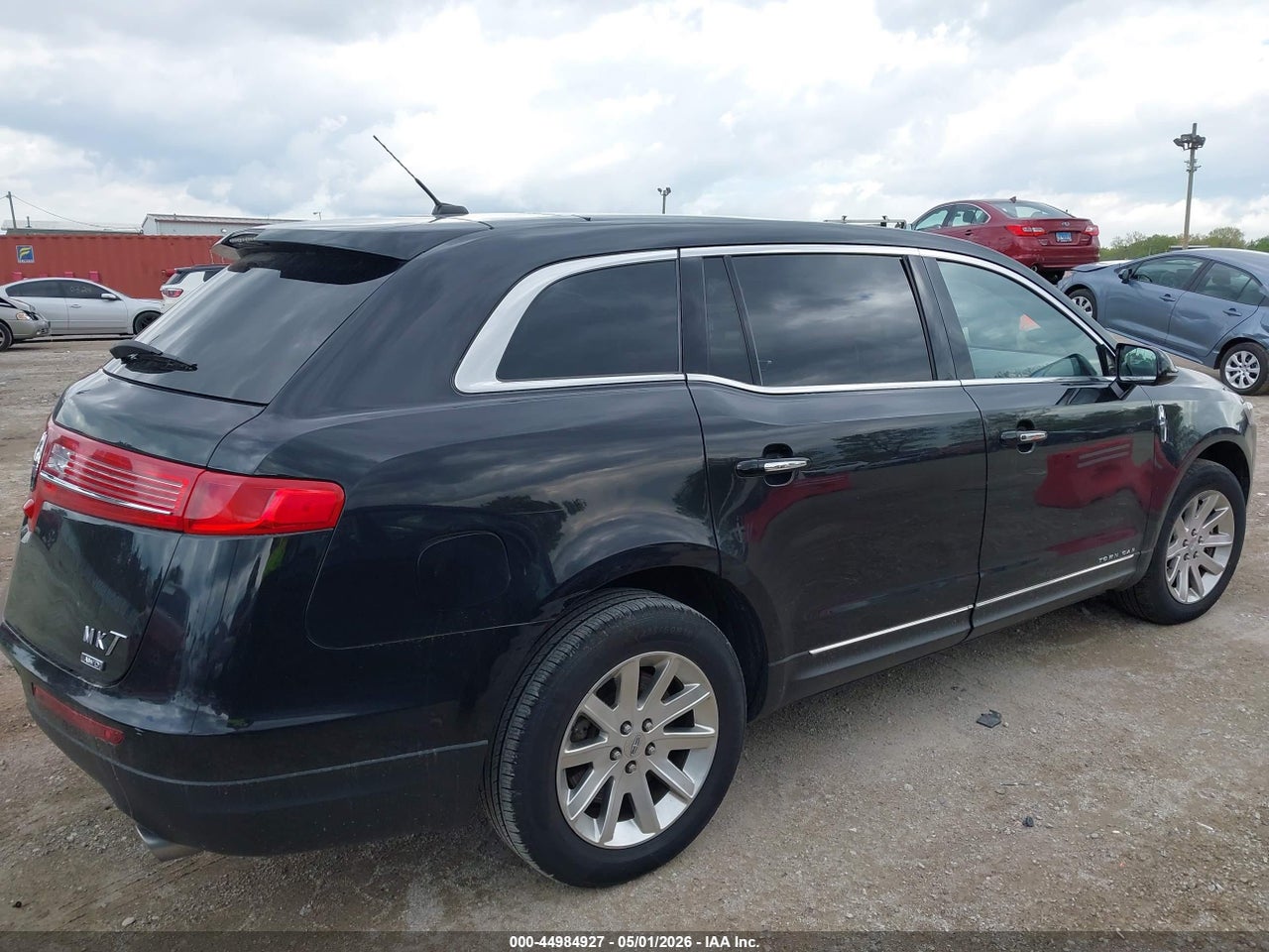 2019 LINCOLN MKT LIVERY · 4/11