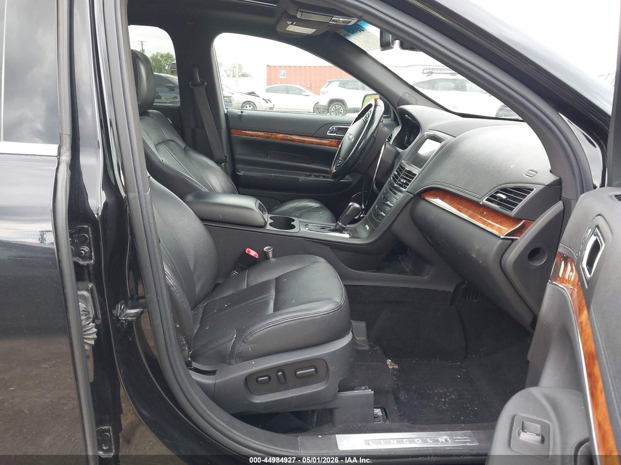 2019 LINCOLN MKT LIVERY · 5/11