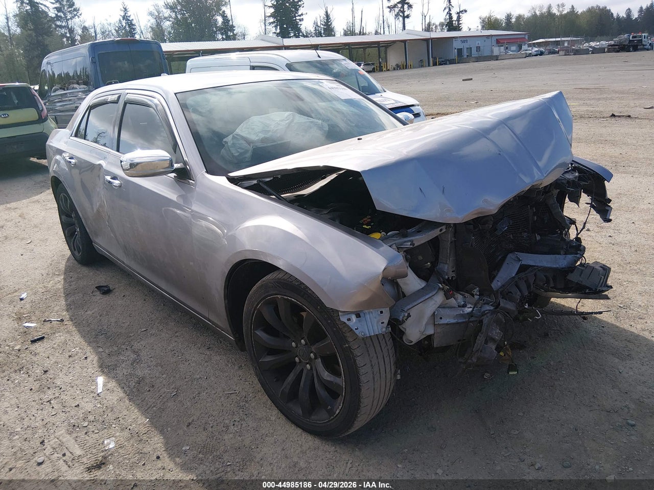 2C3CCAEG0JH****** · 2018 CHRYSLER 300 LIMITED