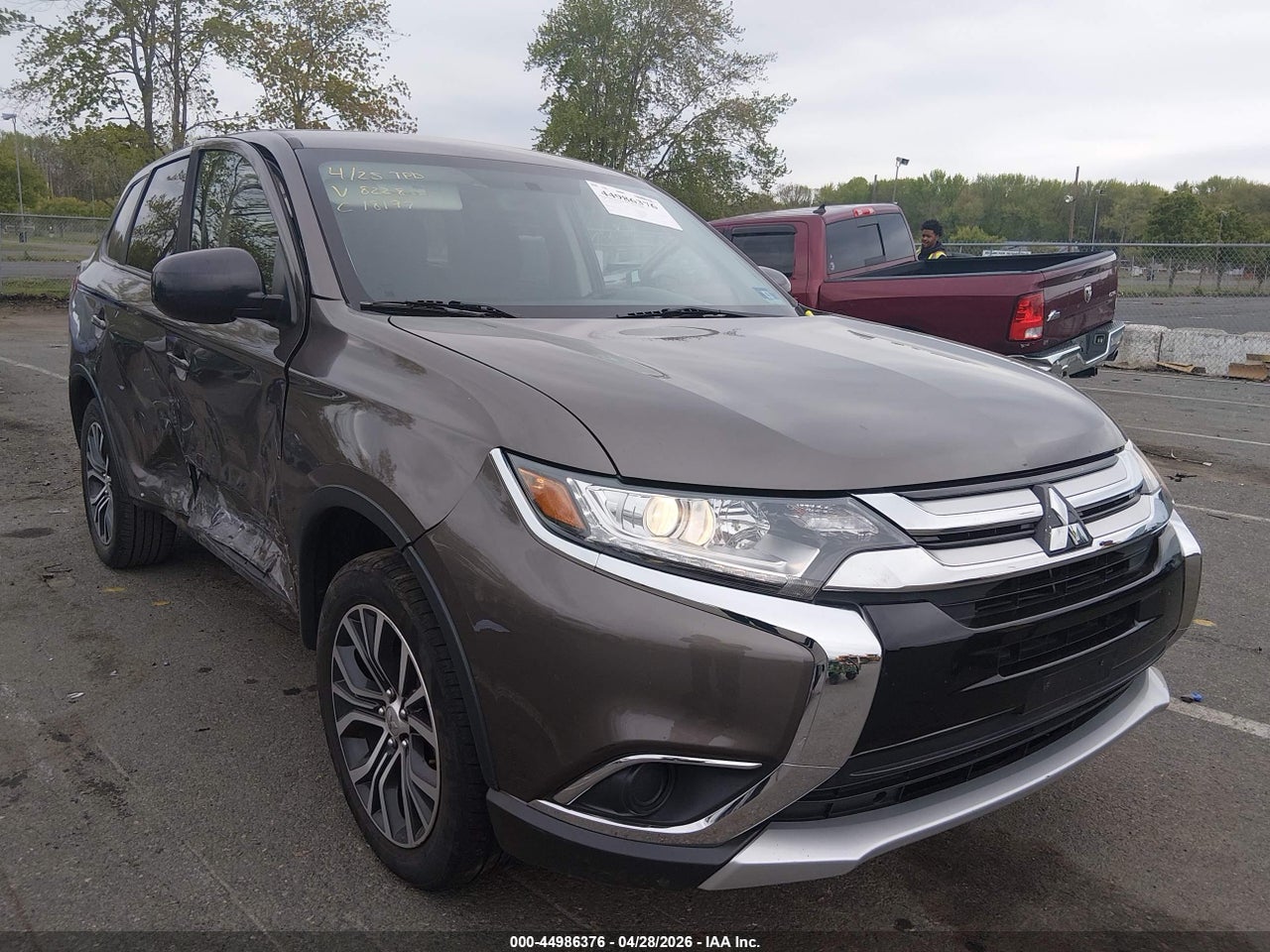 JA4AZ3A30JZ****** · 2018 MITSUBISHI OUTLANDER ES/LE/SE/SEL
