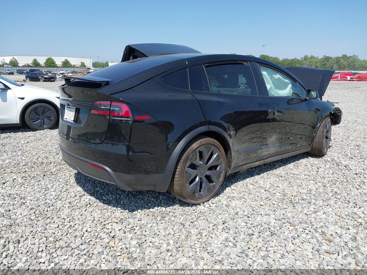 2026 TESLA MODEL X ALL-WHEEL DRIVE · 4/11