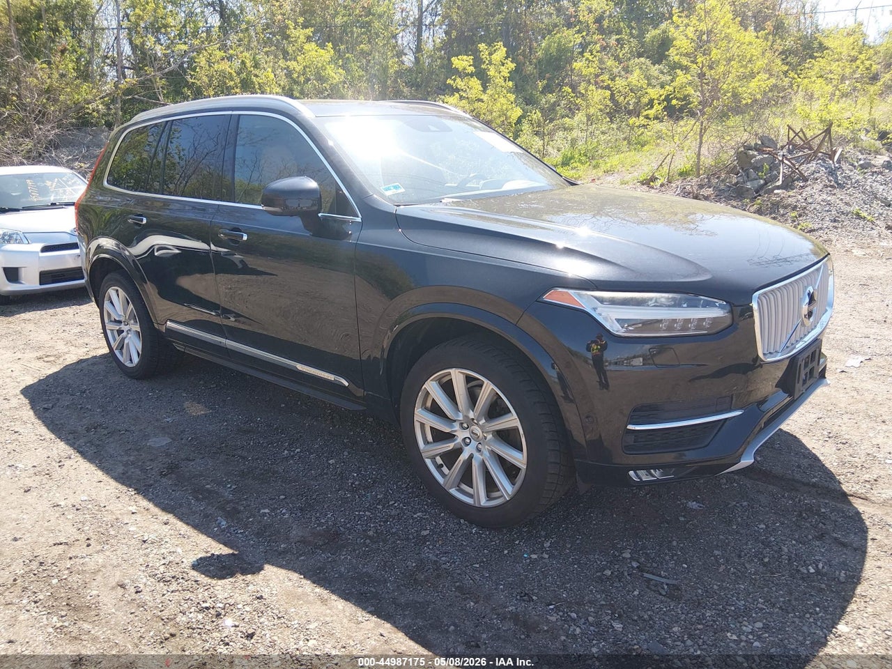 YV4A22PL5G1****** · 2016 VOLVO XC90 T6 INSCRIPTION