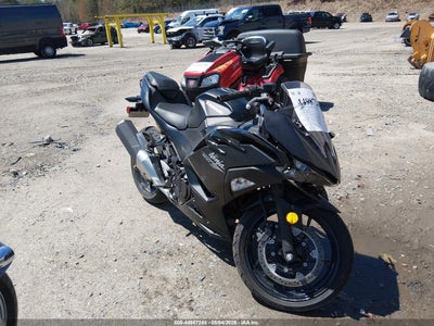 ML5EXGH19TD****** · 2026 KAWASAKI EX500 H