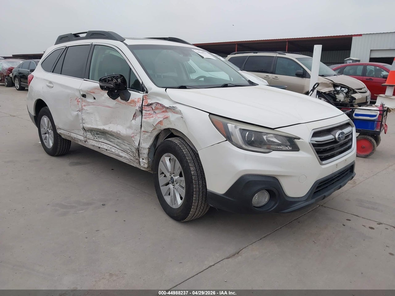 4S4BSAHC2J3****** · 2018 SUBARU OUTBACK 2.5I PREMIUM