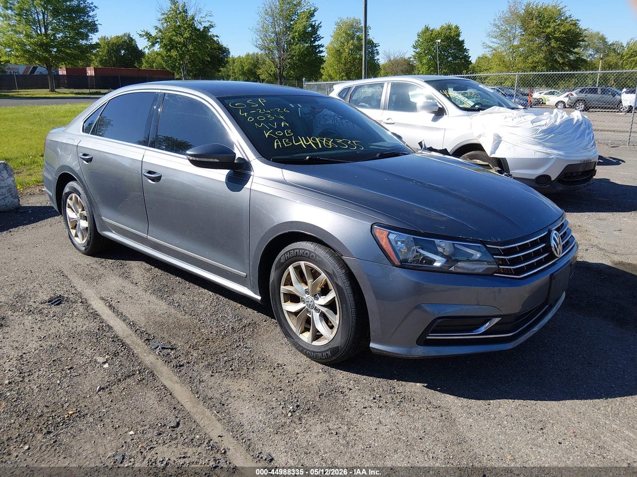 1VWAT7A36HC****** · 2017 VOLKSWAGEN PASSAT 1.8T S