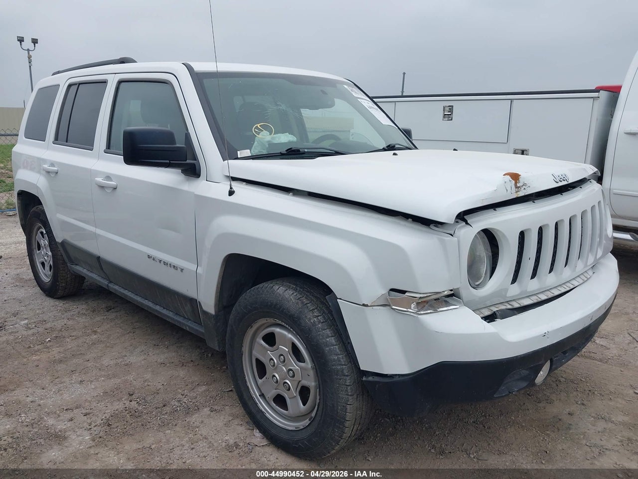 1C4NJPBAXHD****** · 2017 JEEP PATRIOT SPORT FWD