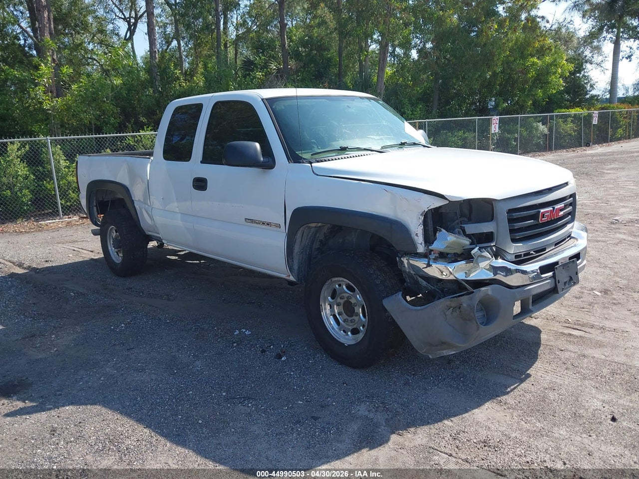 1GTHC29UX4E****** · 2004 GMC SIERRA 2500HD WORK TRUCK