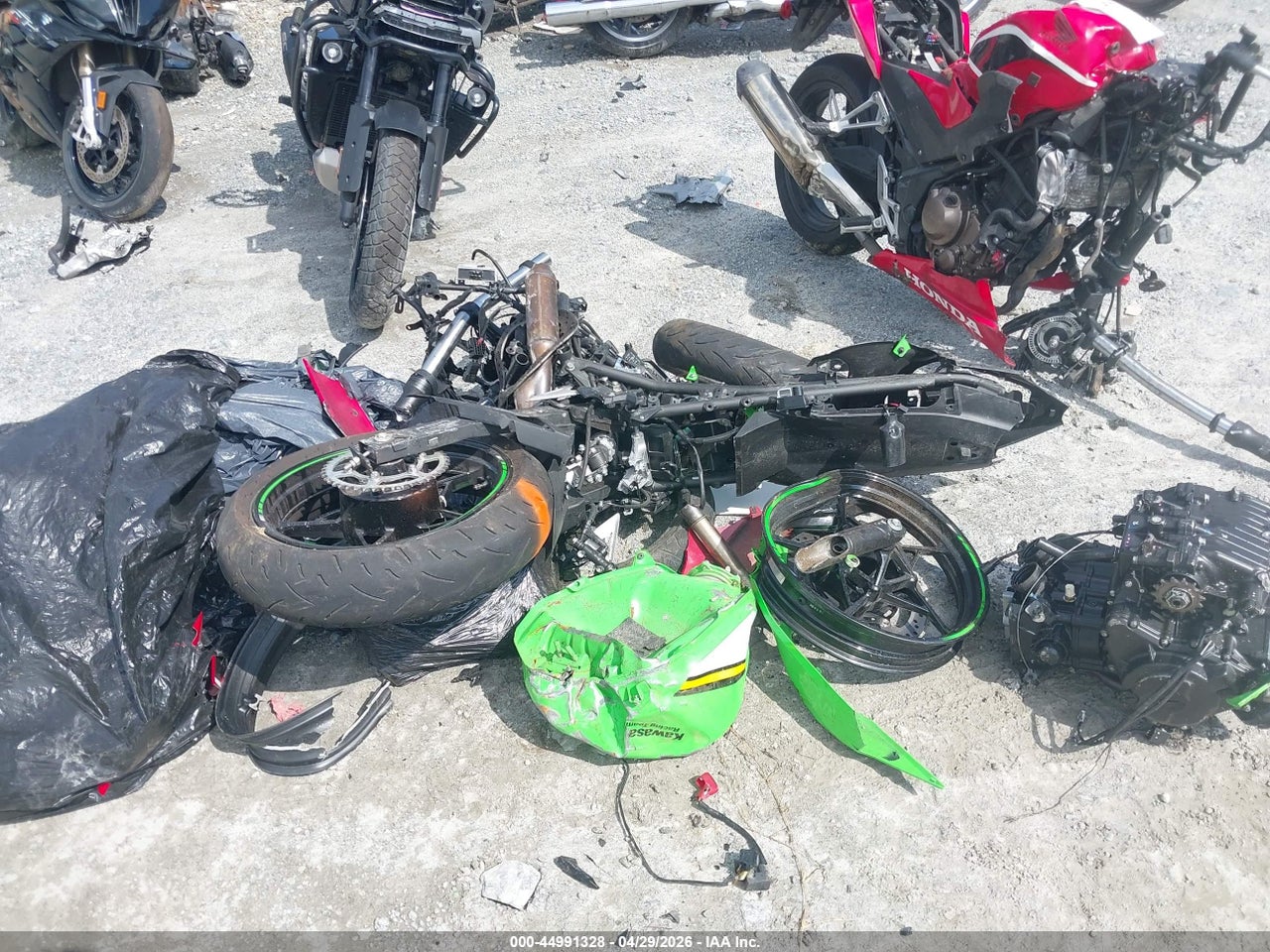 ML5EXGH1XSD****** · 2025 KAWASAKI EX500 H