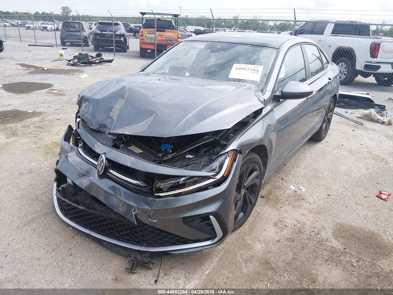 2025 VOLKSWAGEN JETTA 1.5T SE · 2/11