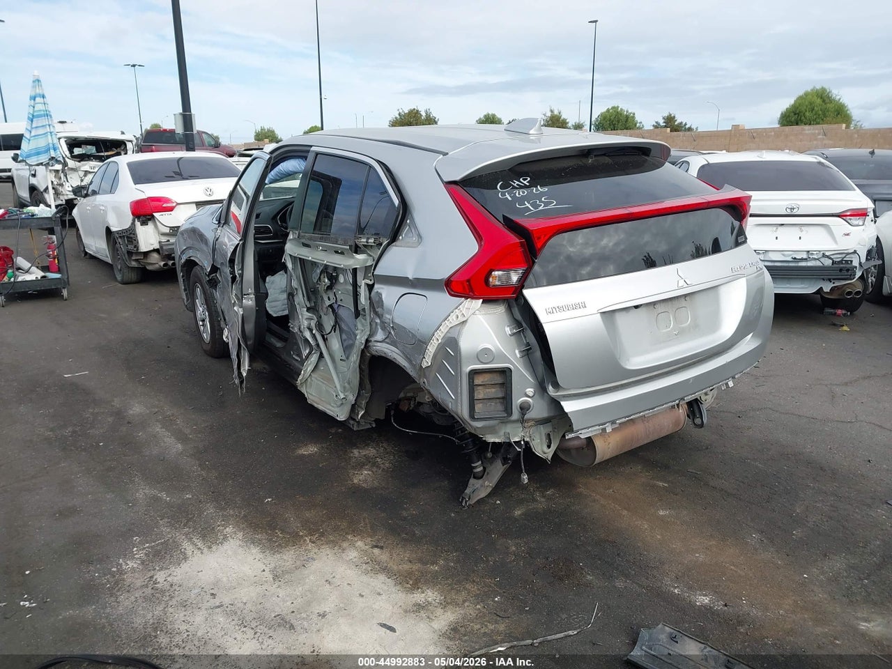 2019 MITSUBISHI ECLIPSE CROSS ES · 3/10