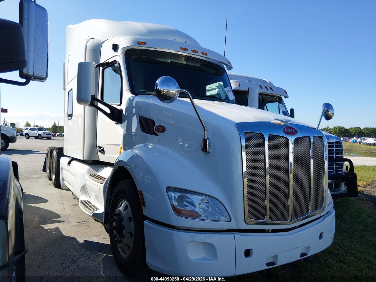 1XPBDP9X1KD****** · 2019 PETERBILT 579