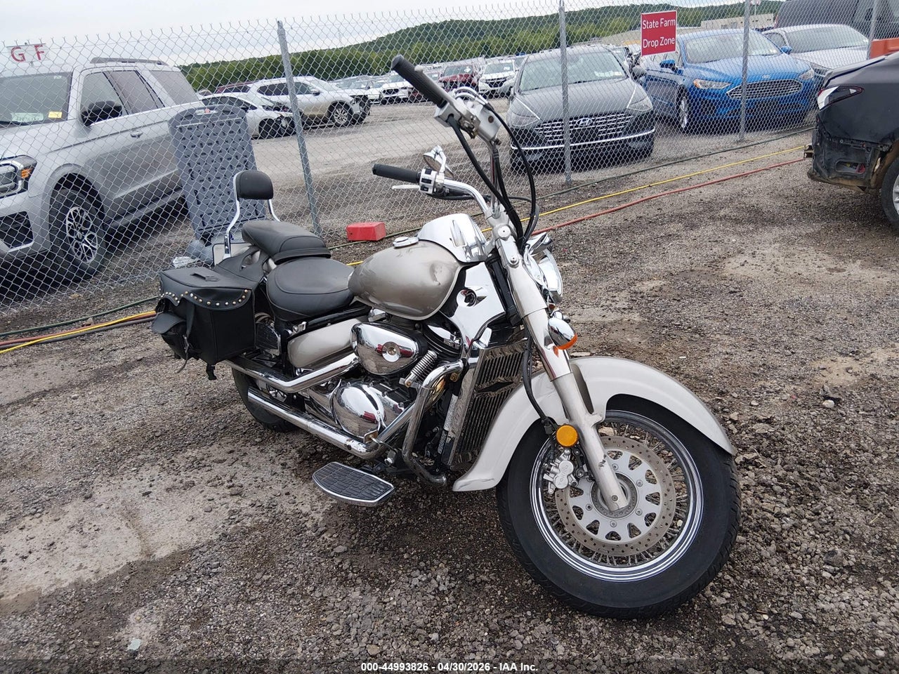 JS1VS54A442****** · 2004 SUZUKI VL800