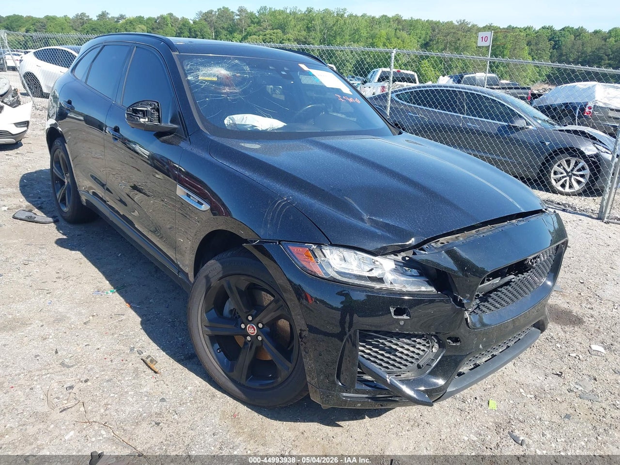 SADCL2BV2HA****** · 2017 JAGUAR F-PACE 35T R-SPORT
