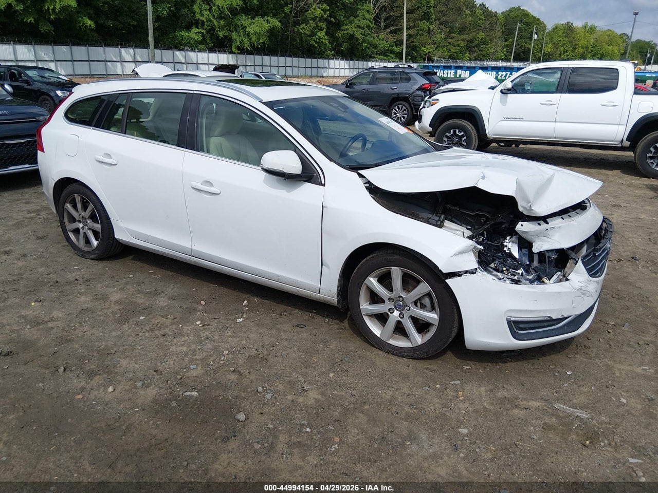 YV140MEKXG1****** · 2016 VOLVO V60 T5 DRIVE-E PREMIER
