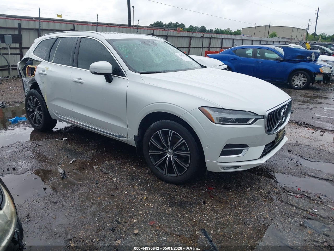LYV102RL4KB****** · 2019 VOLVO XC60 T5 INSCRIPTION