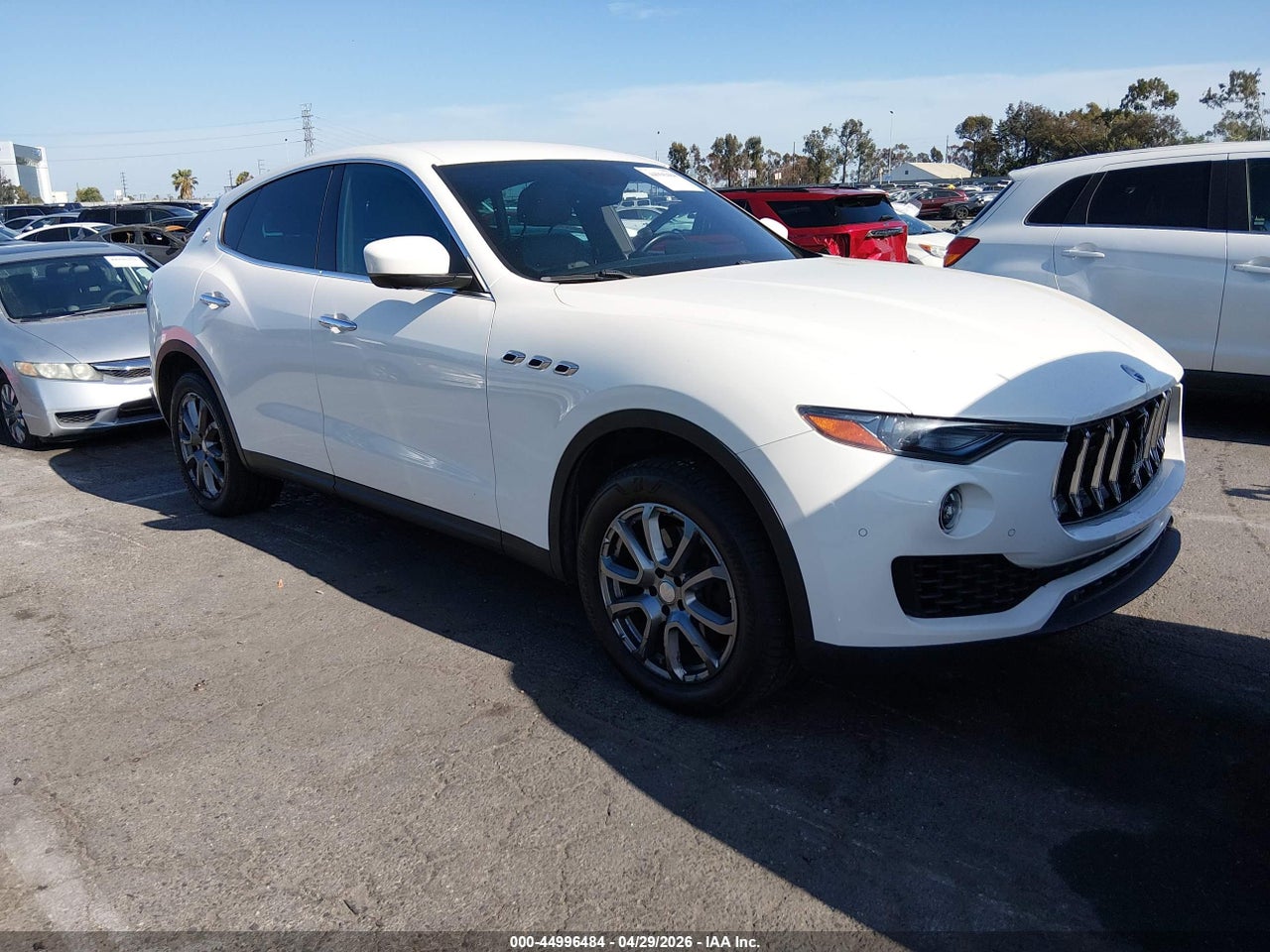 ZN661XUA8JX****** · 2018 MASERATI LEVANTE