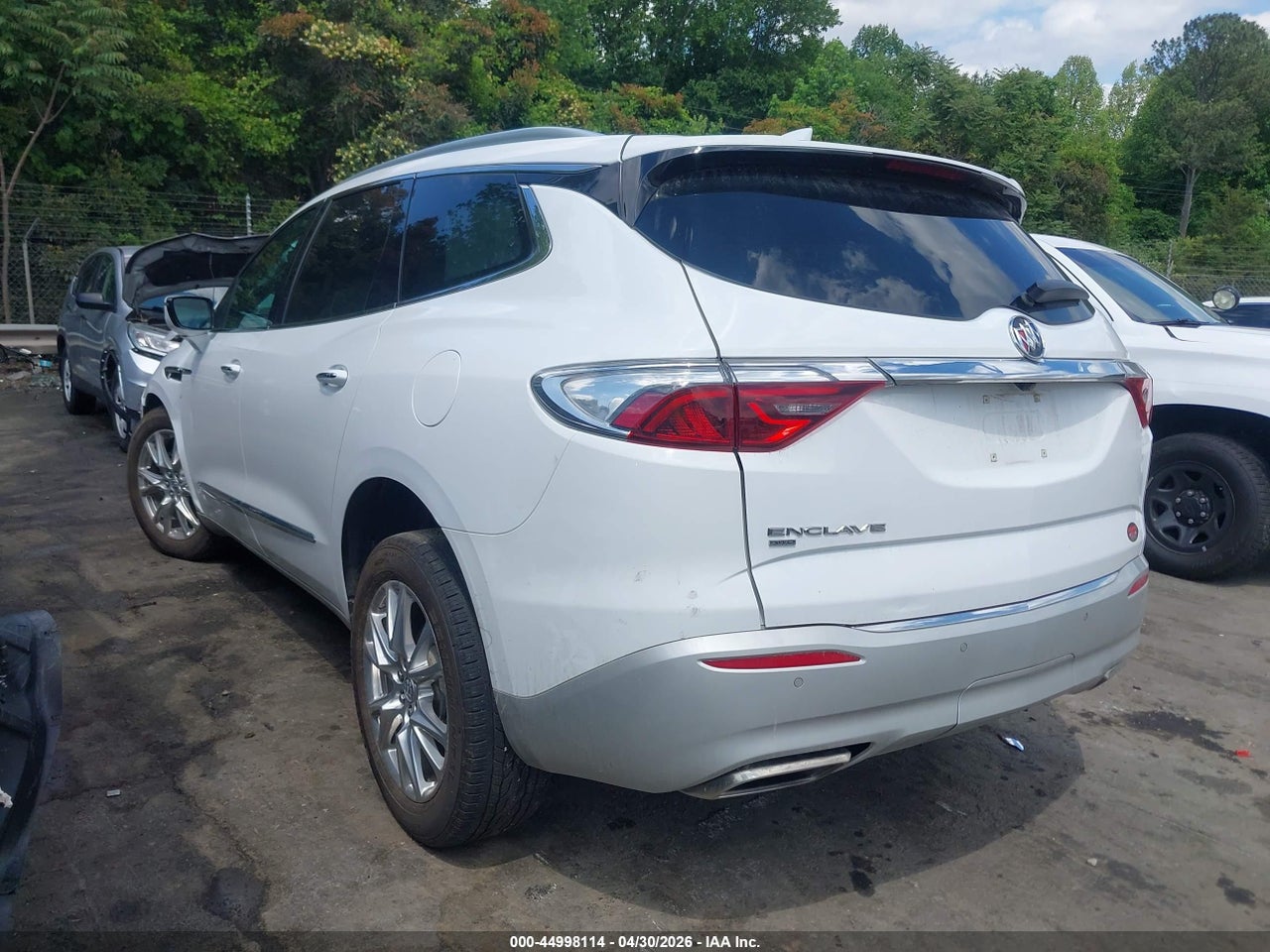 2023 BUICK ENCLAVE ESSENCE AWD · 3/11