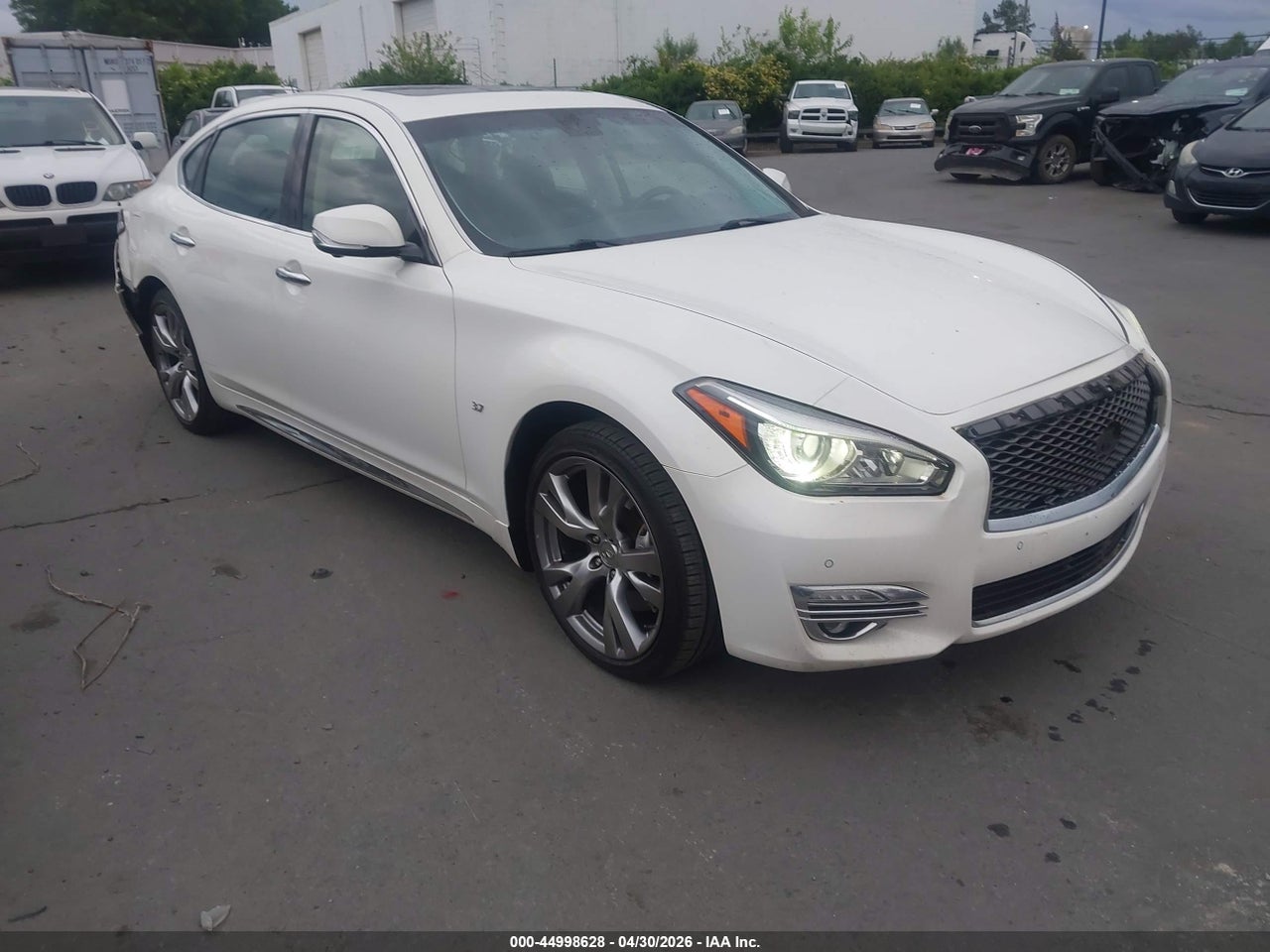 JN1BY1PR4FM****** · 2015 INFINITI Q70L 3.7X