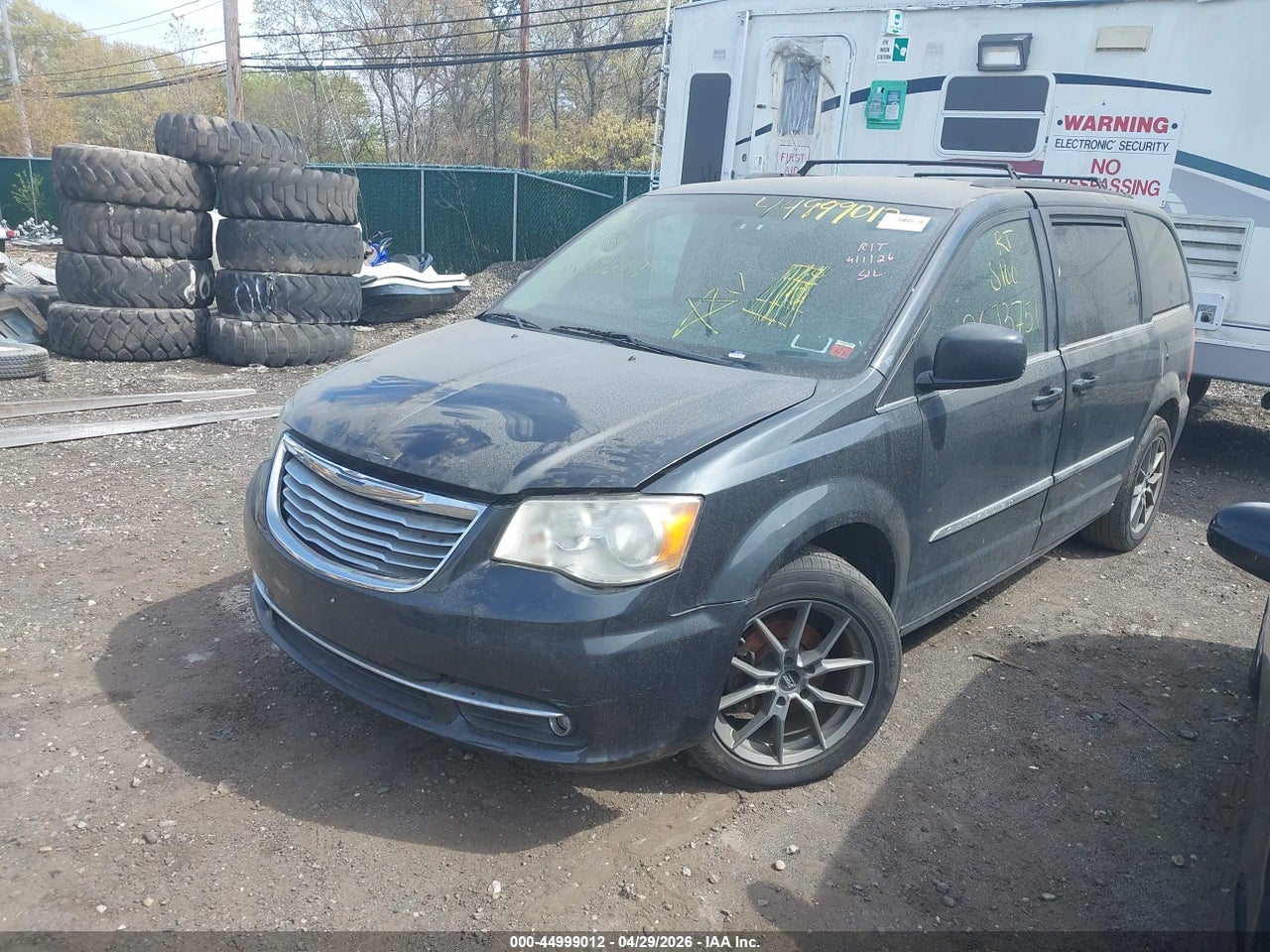 2012 CHRYSLER TOWN &amp; COUNTRY TOURING · 2/10