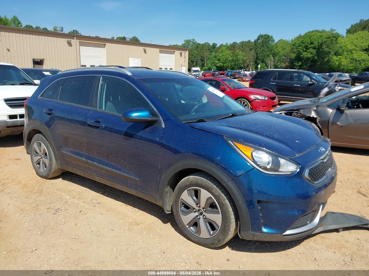 KNDCB3LC3K5****** · 2019 KIA NIRO LX