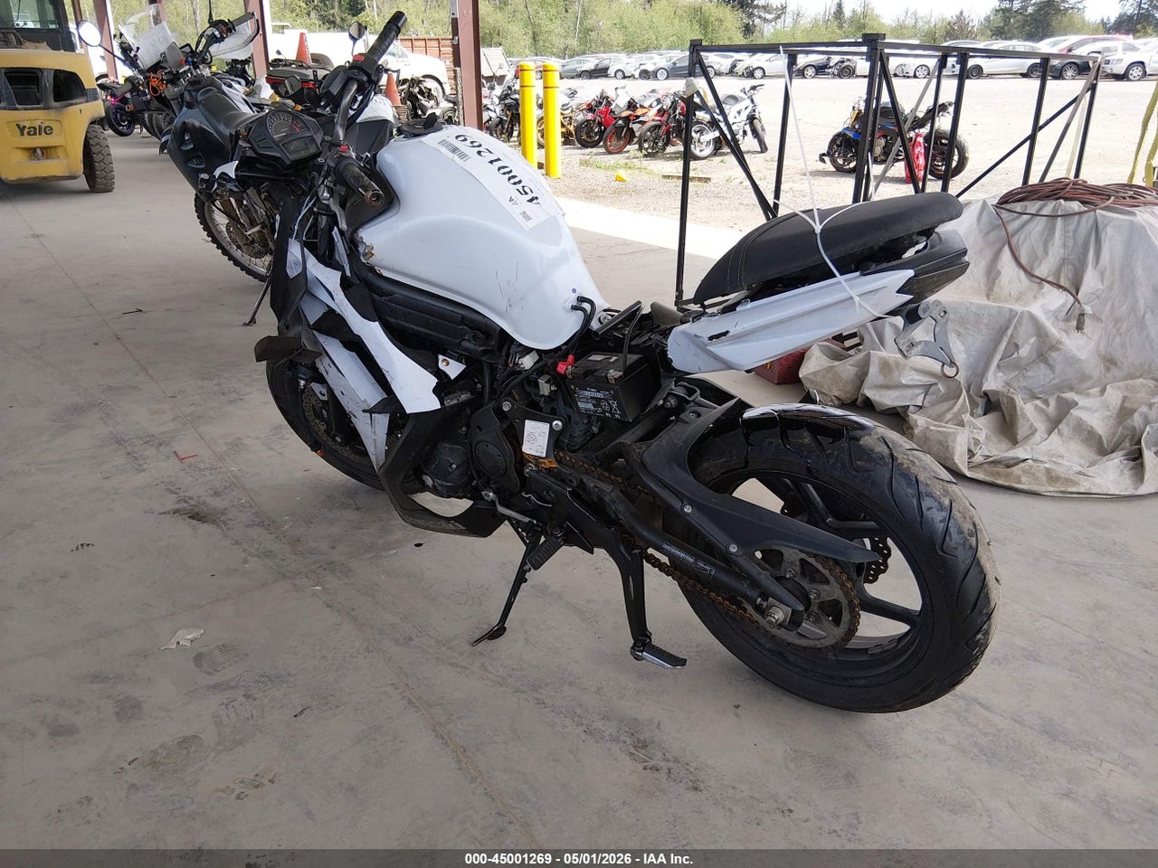 2015 KAWASAKI EX650 E · 3/11
