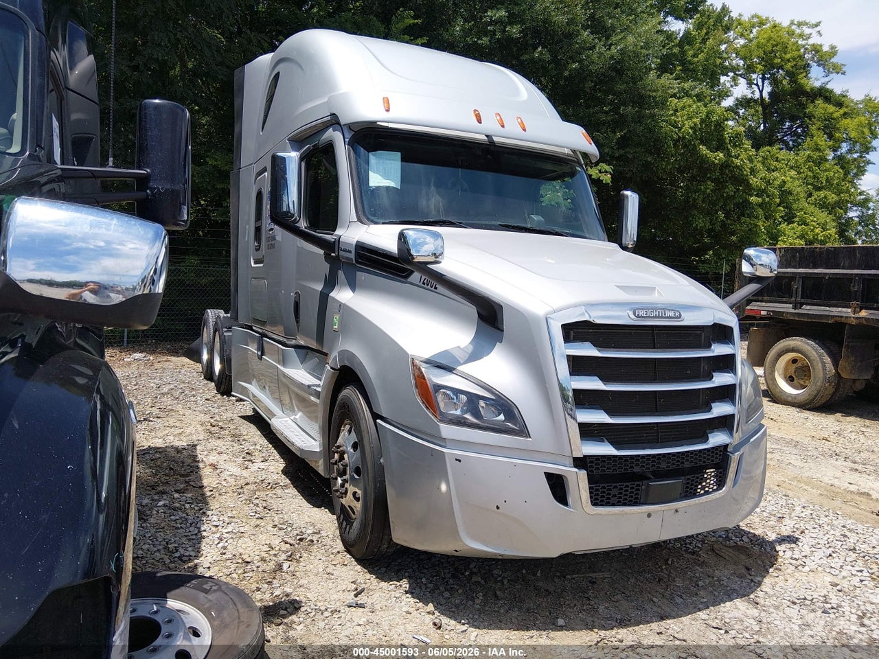 3AKJHHDR6KS****** · 2019 FREIGHTLINER NEW CASCADIA 126