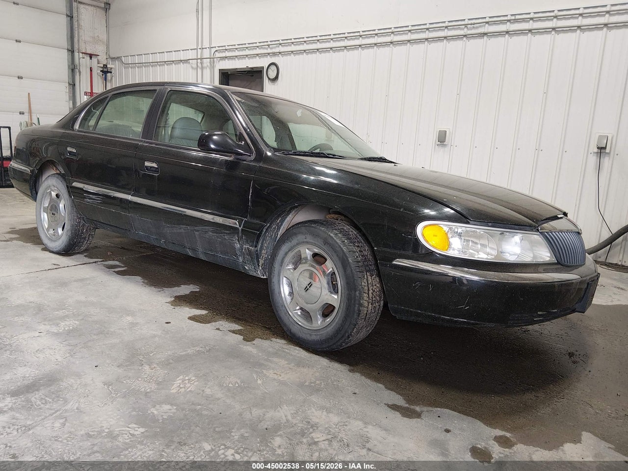 1LNHM97V71Y****** · 2001 LINCOLN CONTINENTAL