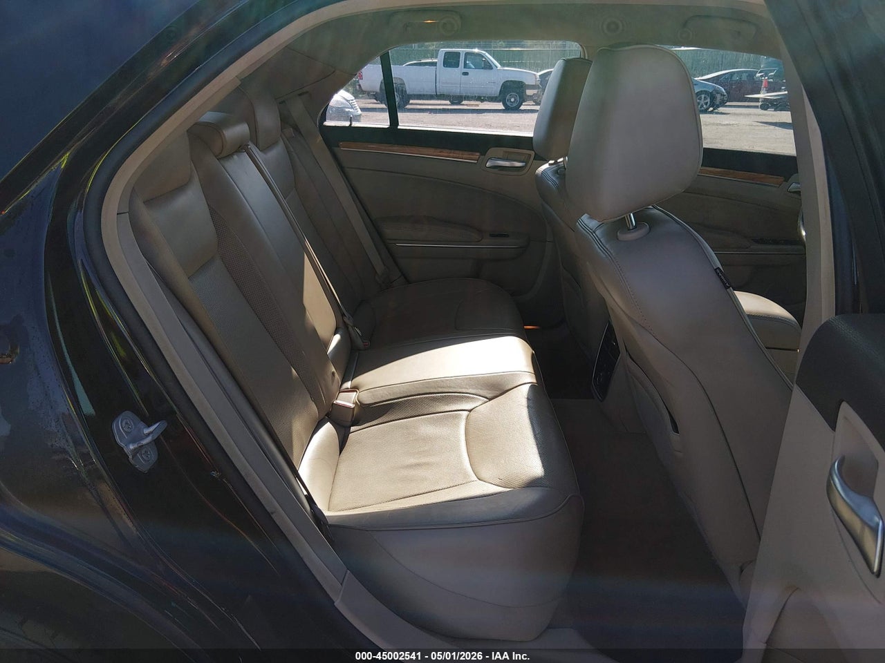 2C3CCAET1EH****** · 2014 CHRYSLER 300C   · 8/11