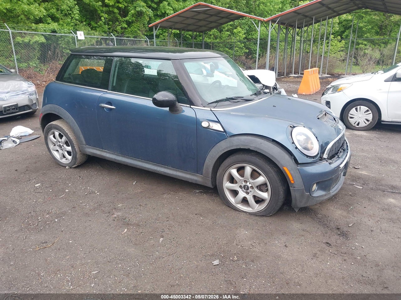 WMWMF7C59AT****** · 2010 MINI COOPER S