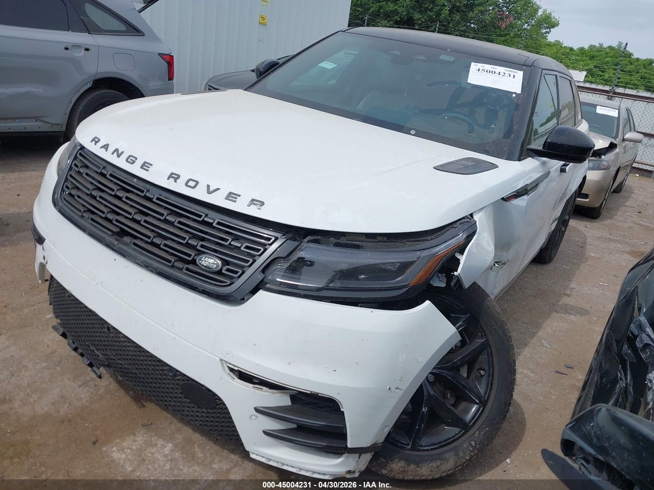 2026 LAND ROVER RANGE ROVER VELAR P250 DYNAMIC SE · 2/11
