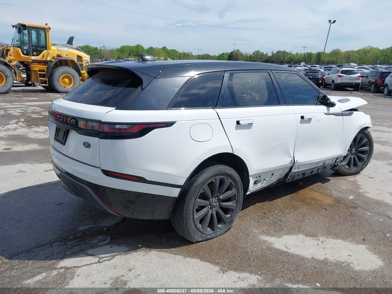 2018 LAND ROVER RANGE ROVER VELAR P250 SE R-DYNAMIC · 4/8