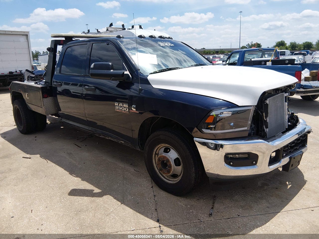 3C63RPGL1FG****** · 2015 RAM 3500 TRADESMAN