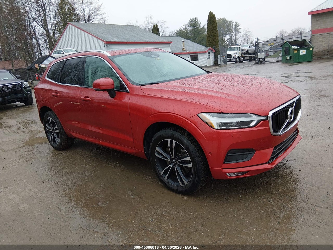 YV4A22RKXJ1****** · 2018 VOLVO XC60 T6 MOMENTUM