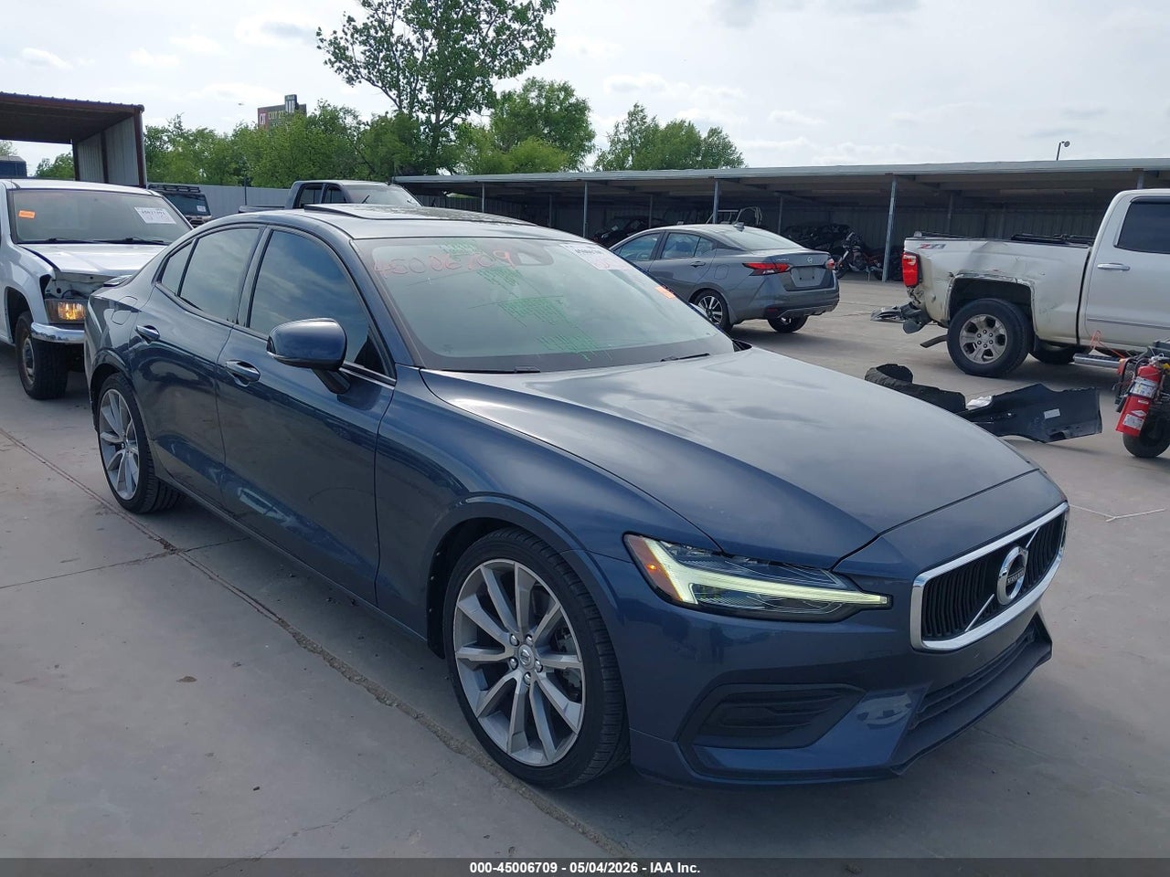 7JR102FK7LG****** · 2020 VOLVO S60 T5 MOMENTUM