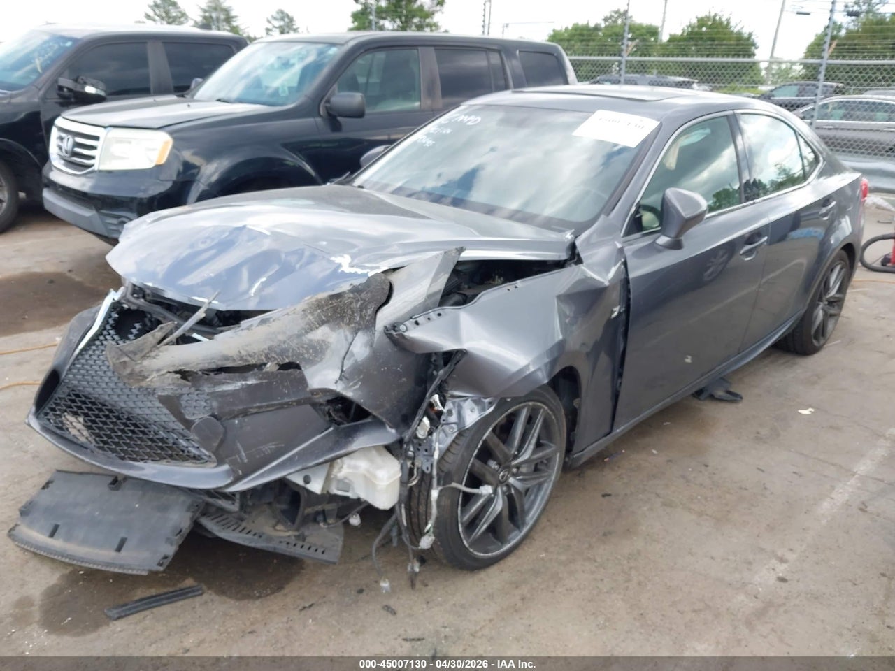 2016 LEXUS IS 200T   · 2/11