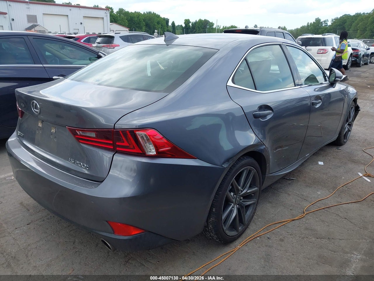 2016 LEXUS IS 200T   · 4/11