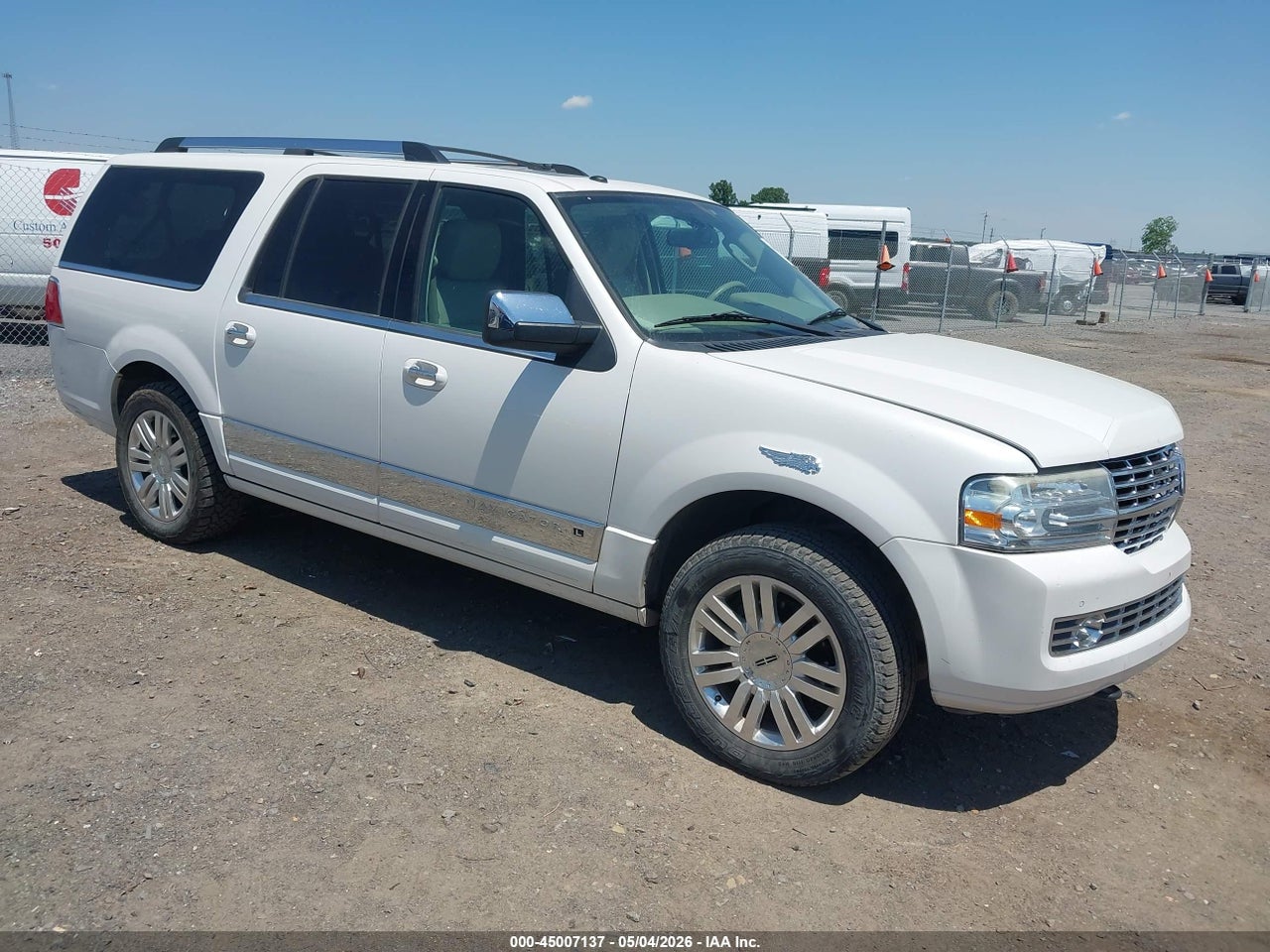 5LMJJ3H51CE****** · 2012 LINCOLN NAVIGATOR L