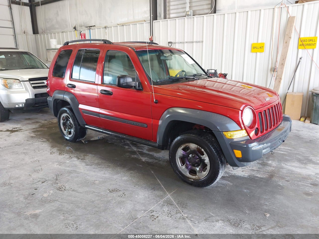 1J4GL48K87W****** · 2007 JEEP LIBERTY SPORT