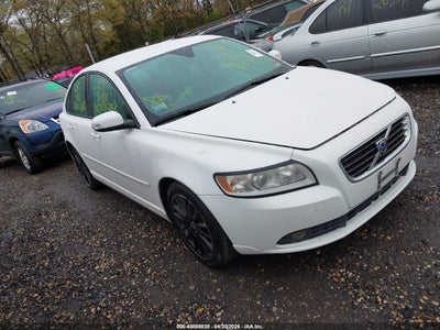 YV1390MS5A2****** · 2010 VOLVO S40 2.4I