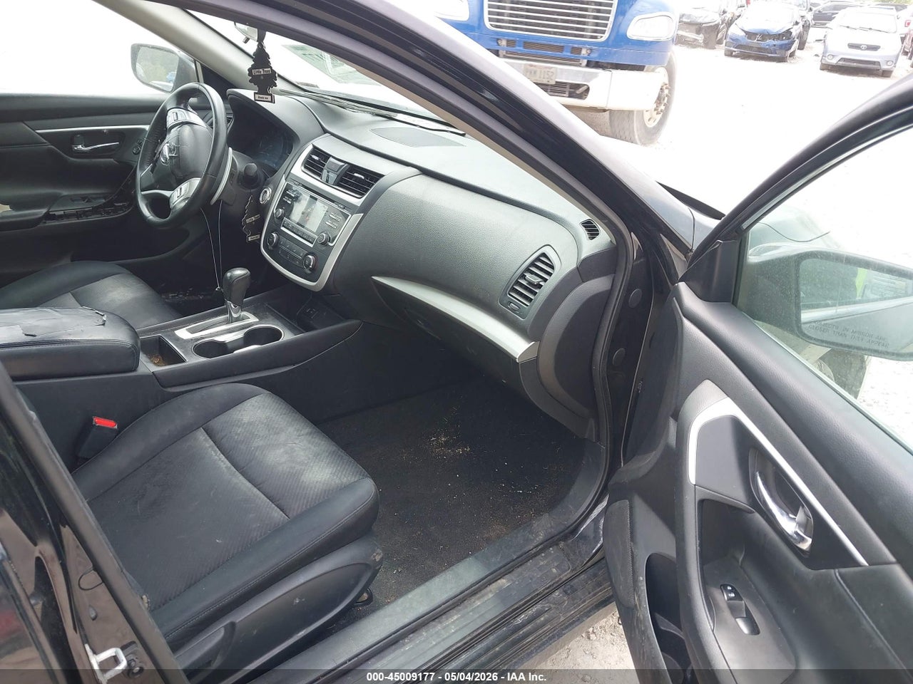 2016 NISSAN ALTIMA 2.5 SR · 5/11
