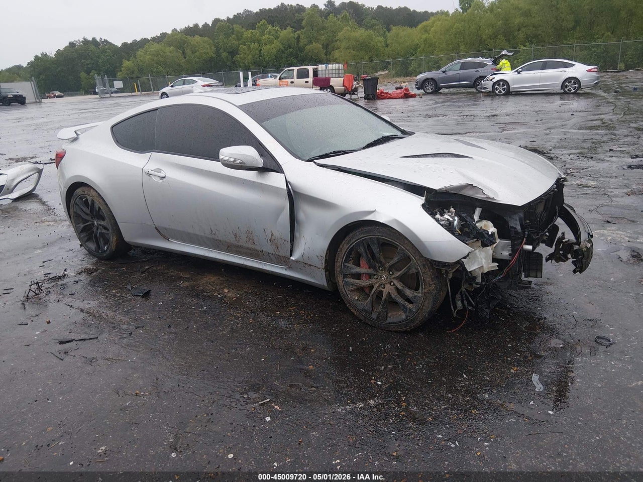 KMHHU6KJ9DU****** · 2013 HYUNDAI GENESIS 3.8 TRACK