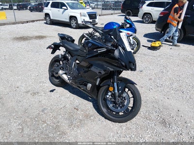 2025 YAMAHA YZFR7