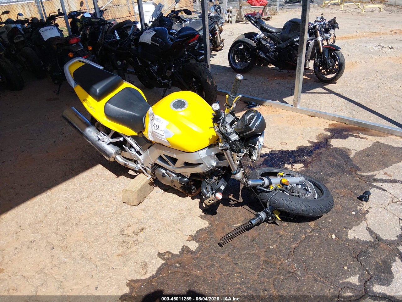 JS1VP53A942****** · 2004 SUZUKI SV650