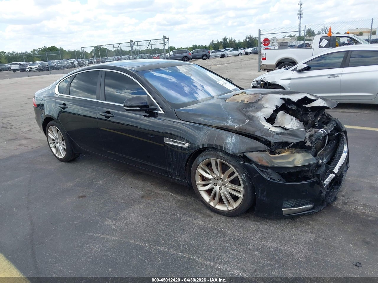 SAJBE4BV6GC****** · 2016 JAGUAR XF 35T PRESTIGE