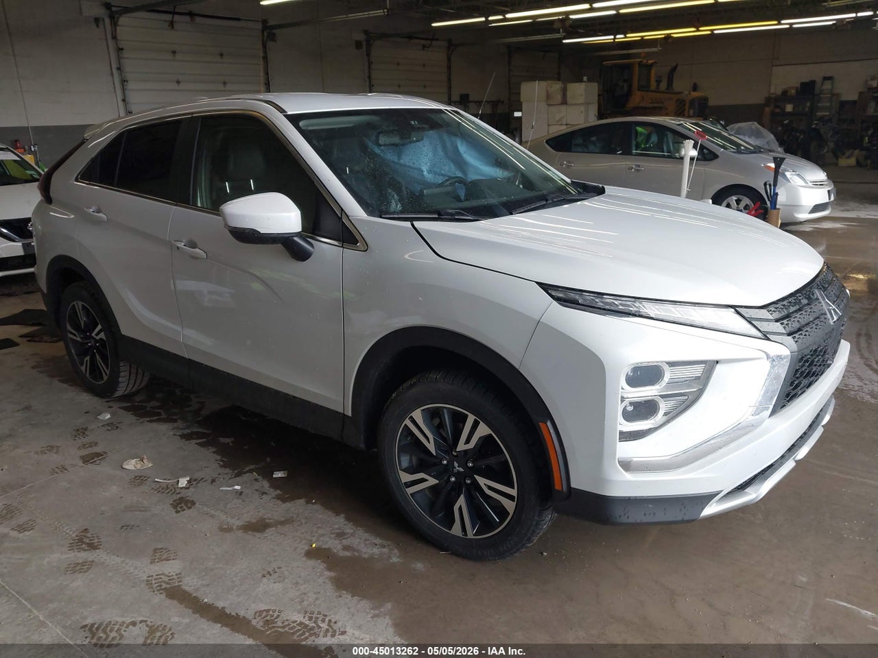JA4ATWAA0RZ****** · 2024 MITSUBISHI ECLIPSE CROSS SE S-AWC
