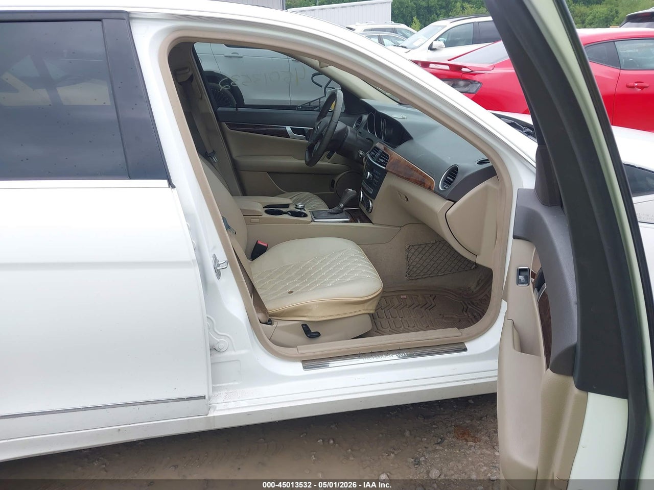 2013 MERCEDES-BENZ C 300 LUXURY 4MATIC · 5/11